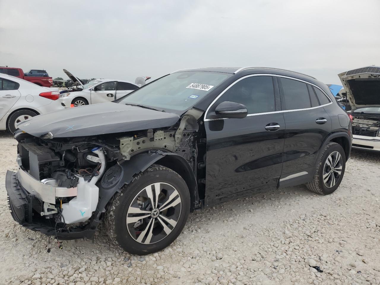 MERCEDES-BENZ GLA-CLASS 250