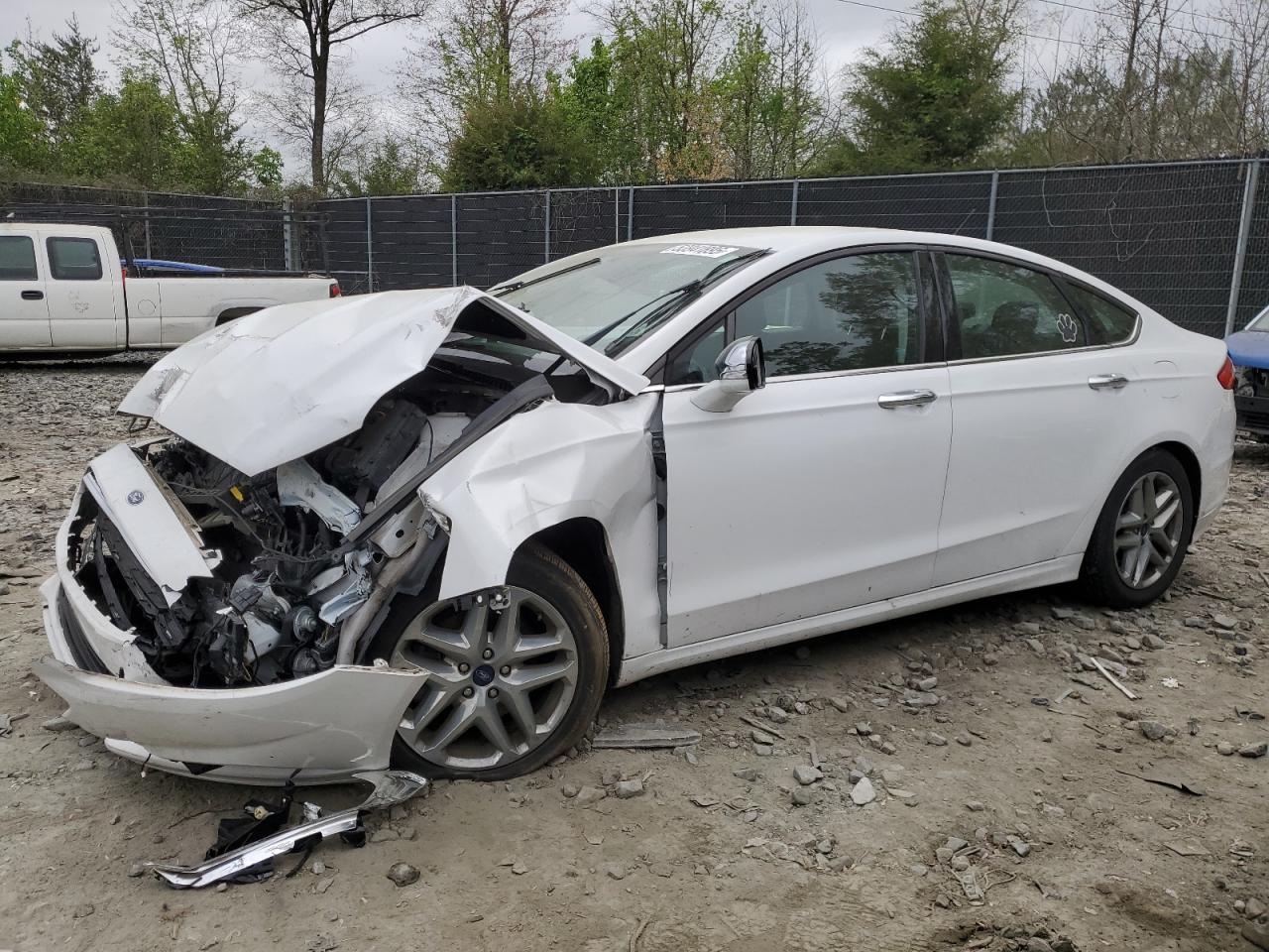 FORD FUSION SE