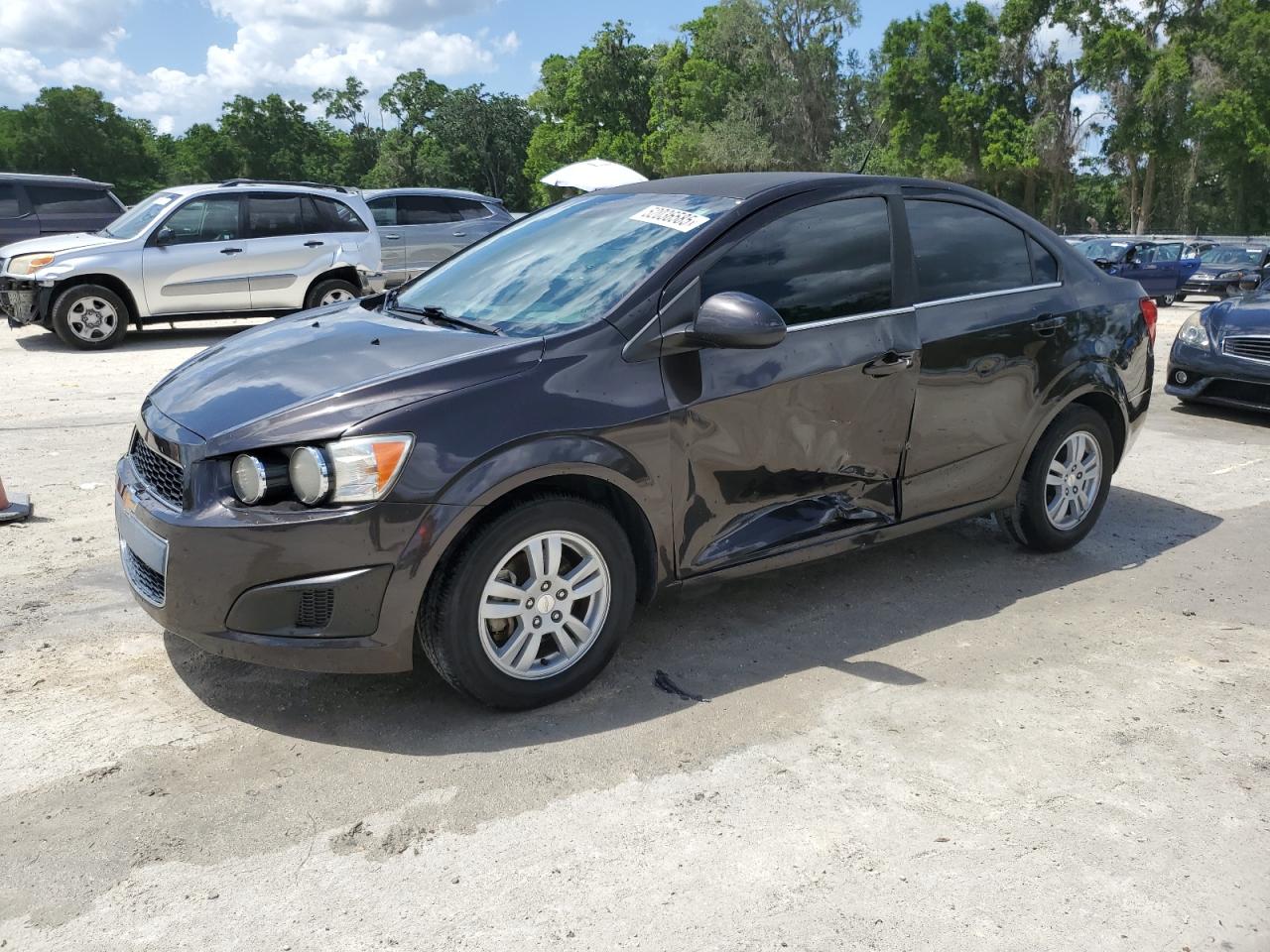 Chevrolet Sonic lt 2014