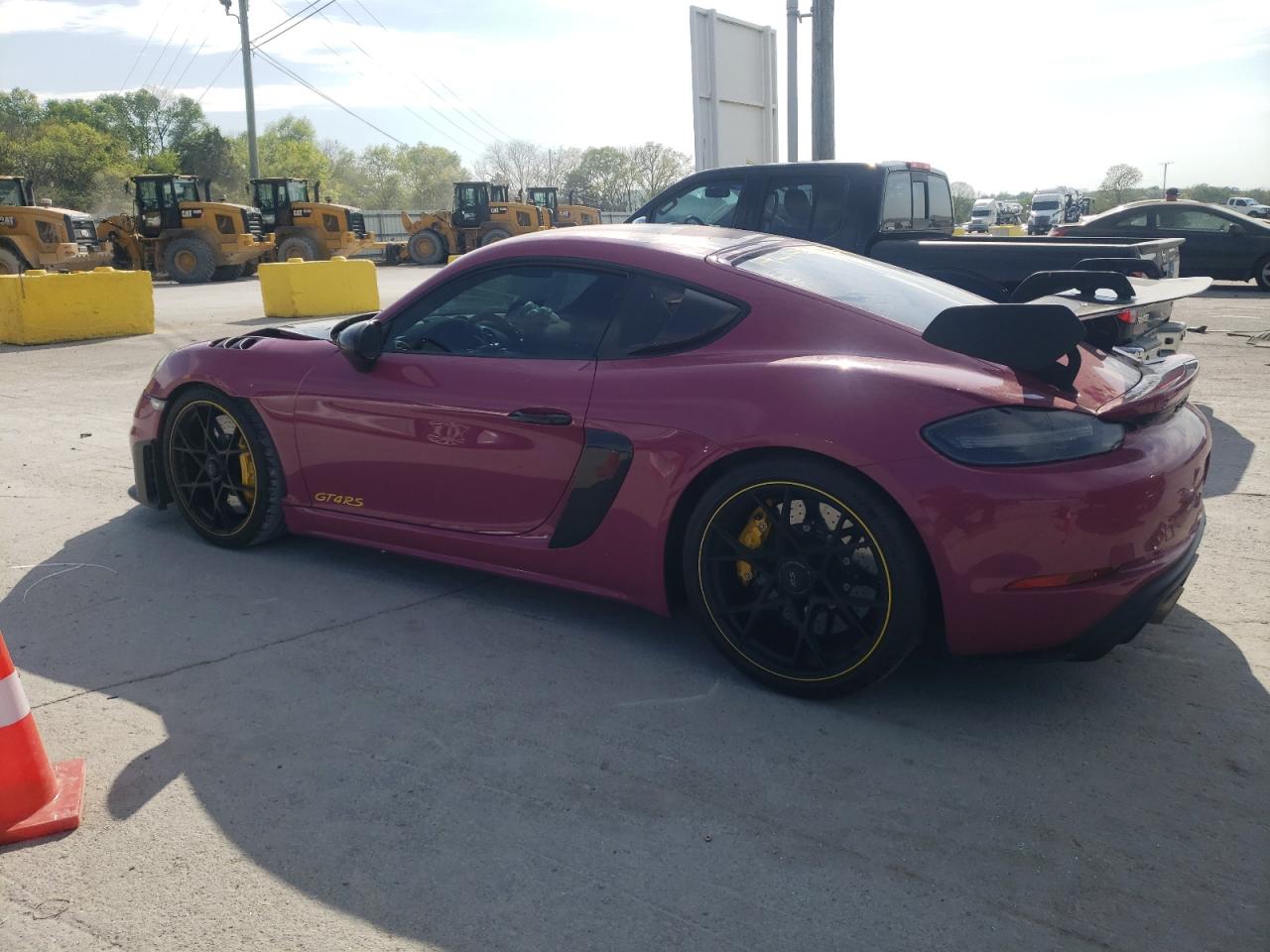 PORSCHE CAYMAN GT4 RS