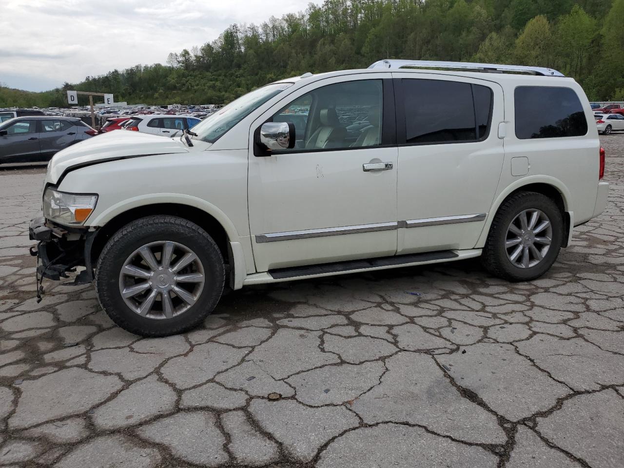 INFINITI QX56