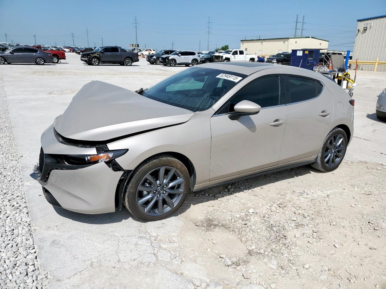 MAZDA 3 PREFERRED