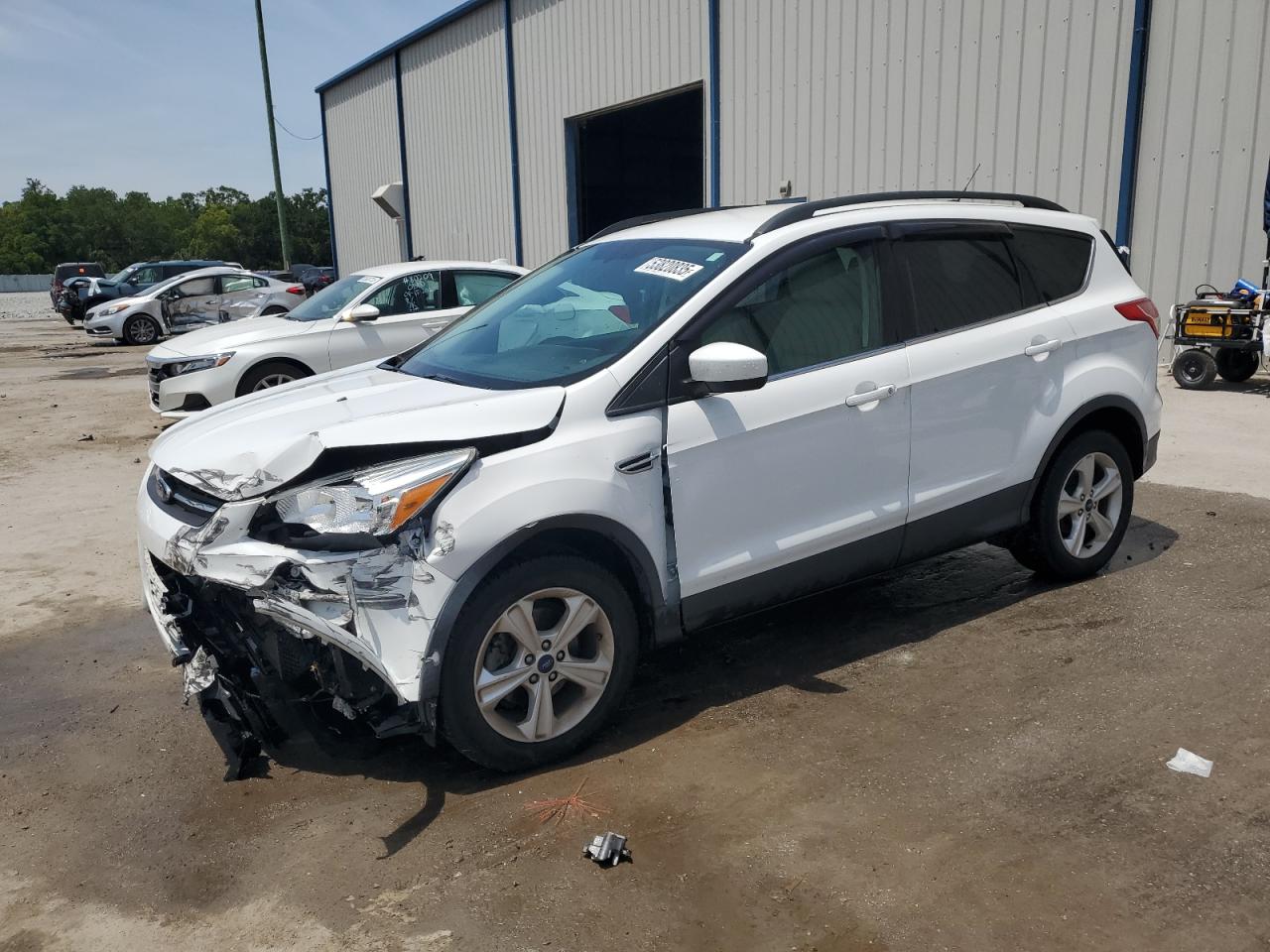 FORD ESCAPE SE