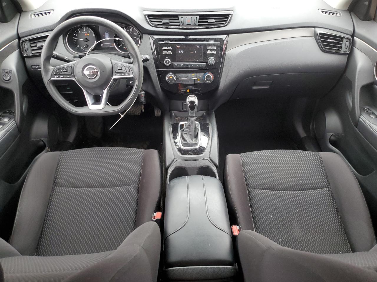 NISSAN ROGUE SPORT S