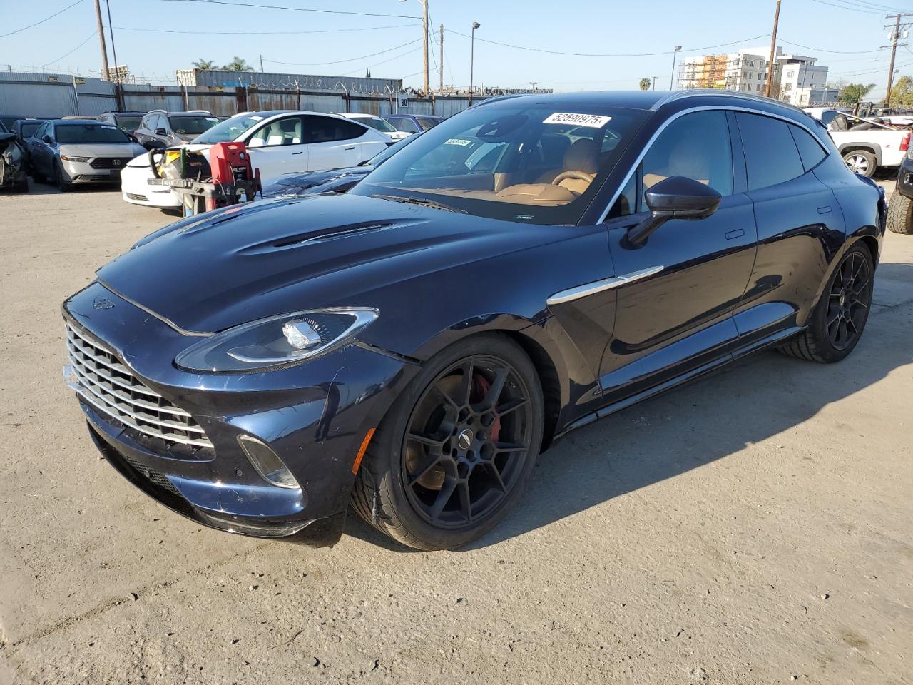 SCFVUJAW9MTV02708 ASTON MARTIN DBX 2021
