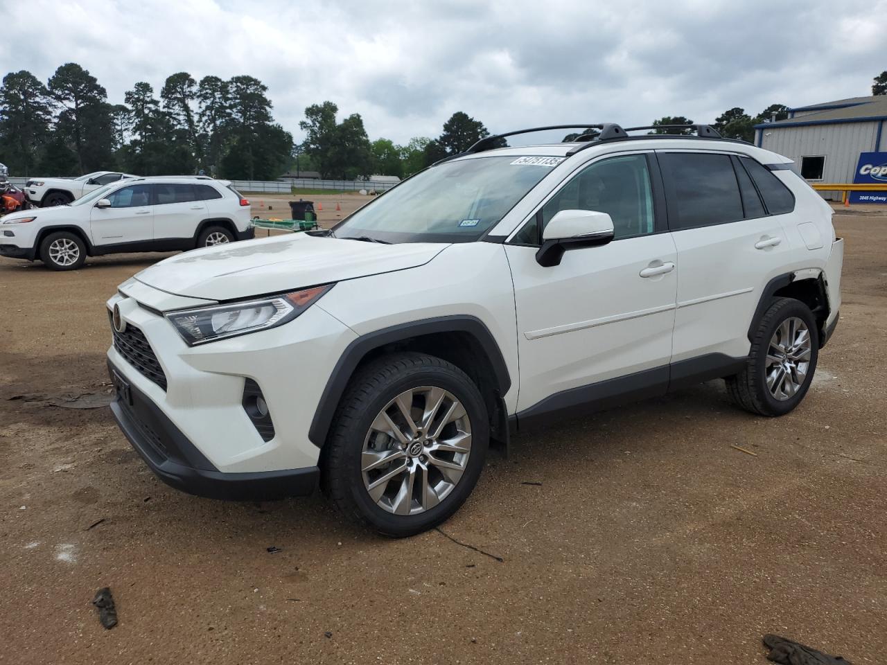 TOYOTA RAV4 XLE PREMIUM