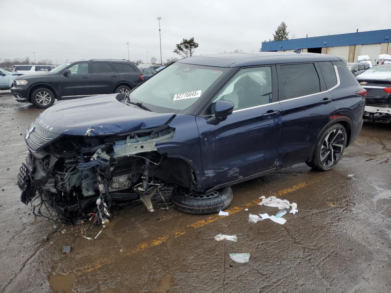 MITSUBISHI OUTLANDER SE