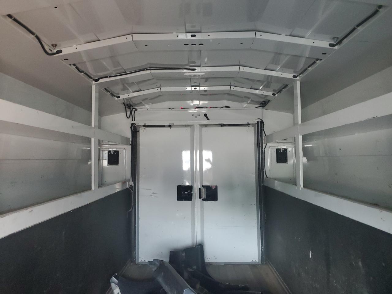 FORD ECONOLINE E350 SUPER DUTY CUTAWAY VAN