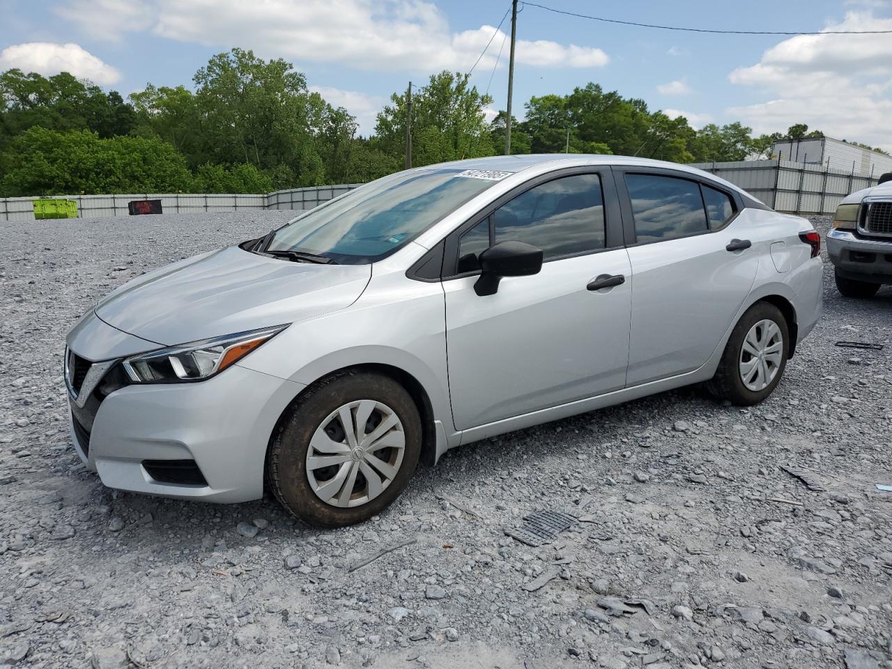 NISSAN VERSA S