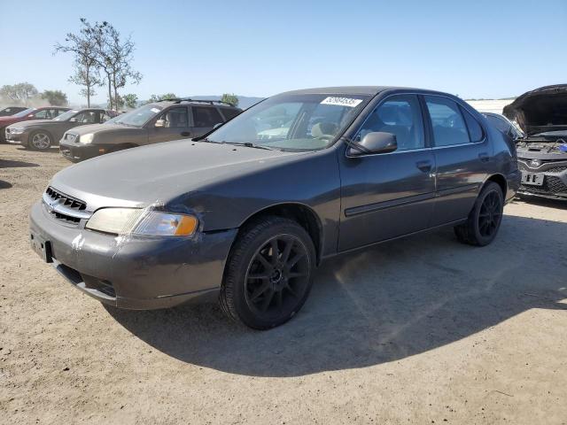 NISSAN ALTIMA XE
