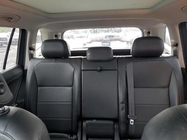 2018 VOLKSWAGEN TIGUAN SE - 3VV2B7AX7JM177975