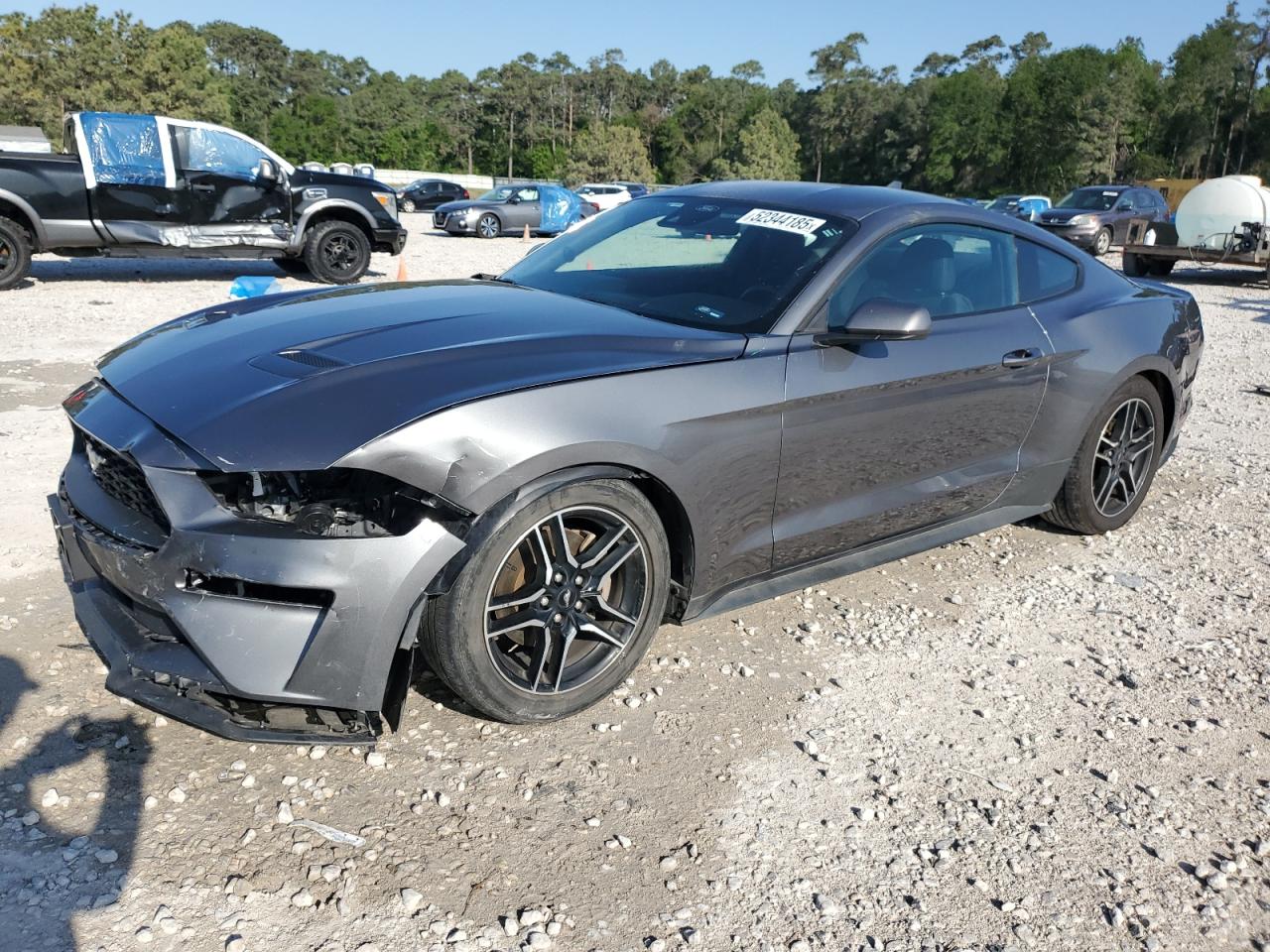 FORD MUSTANG