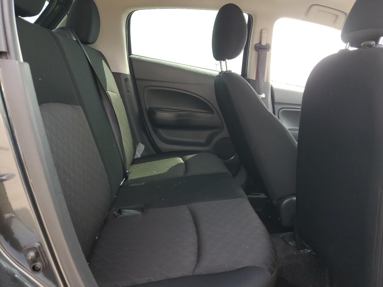 MITSUBISHI MIRAGE ES