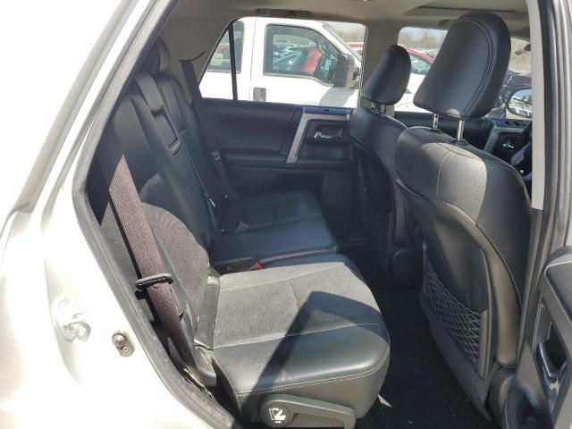 2015 TOYOTA 4RUNNER SR - JTEBU5JR6F5246730