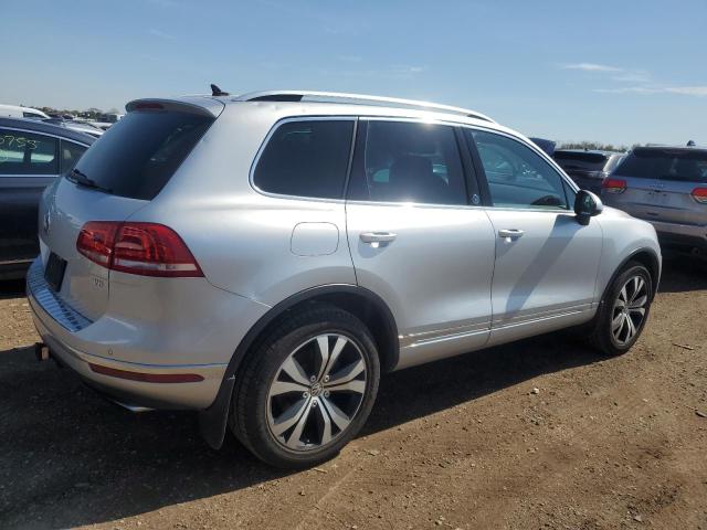 Vin: wvgrf7bp6hd005745, lot: 54344405, volkswagen touareg wolfsburg 20173