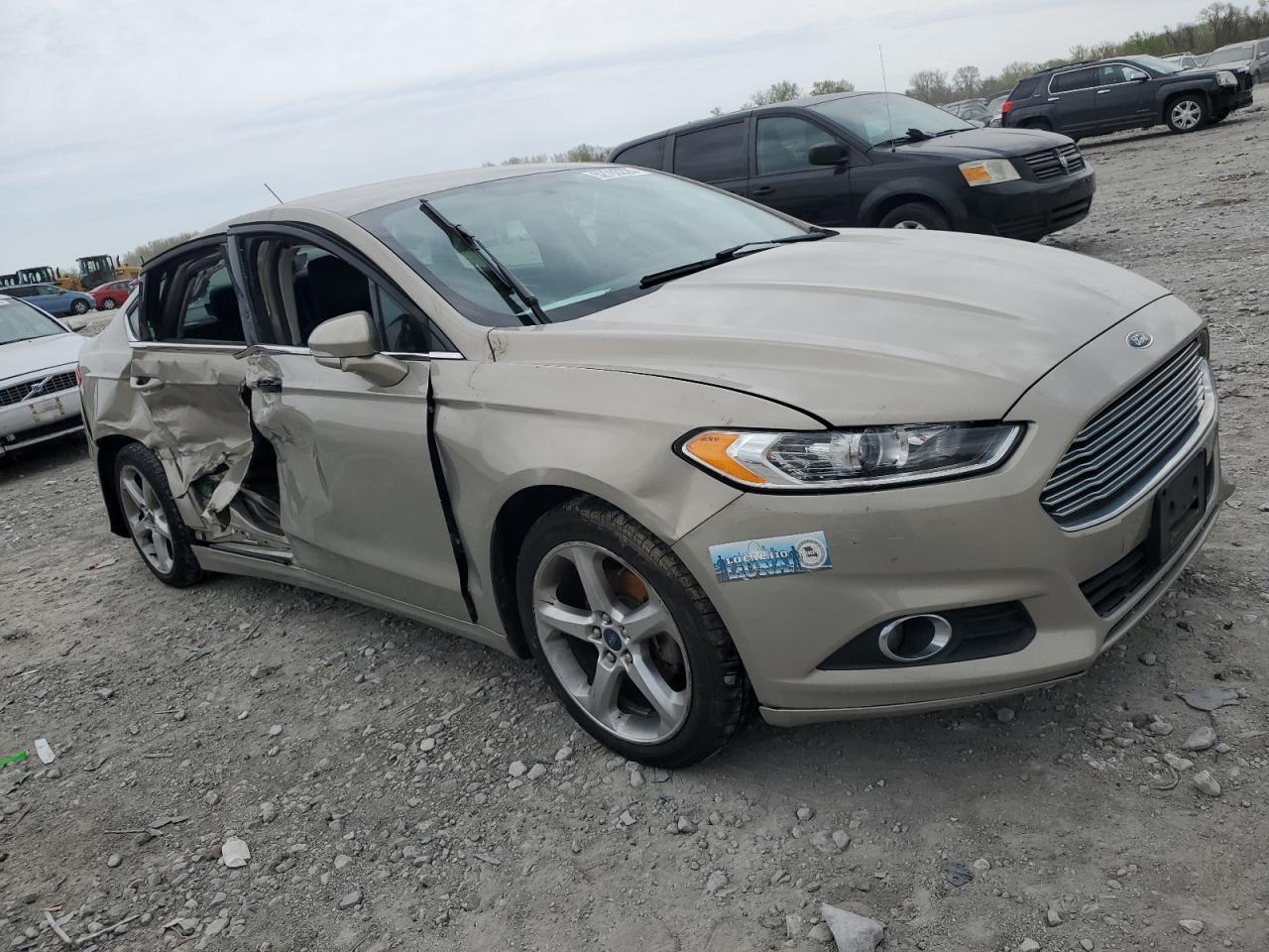 FORD FUSION SE