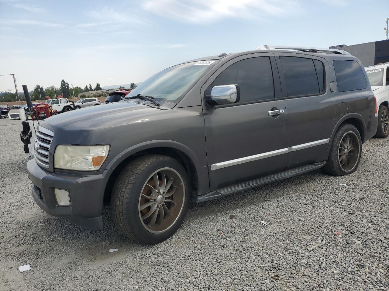 INFINITI QX56