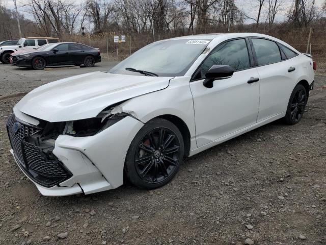 TOYOTA AVALON NIG