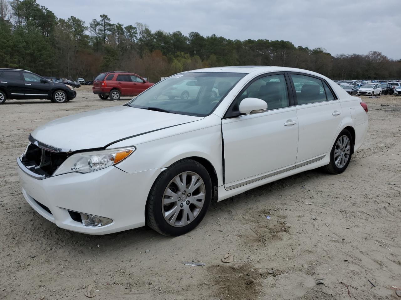 TOYOTA AVALON BASE