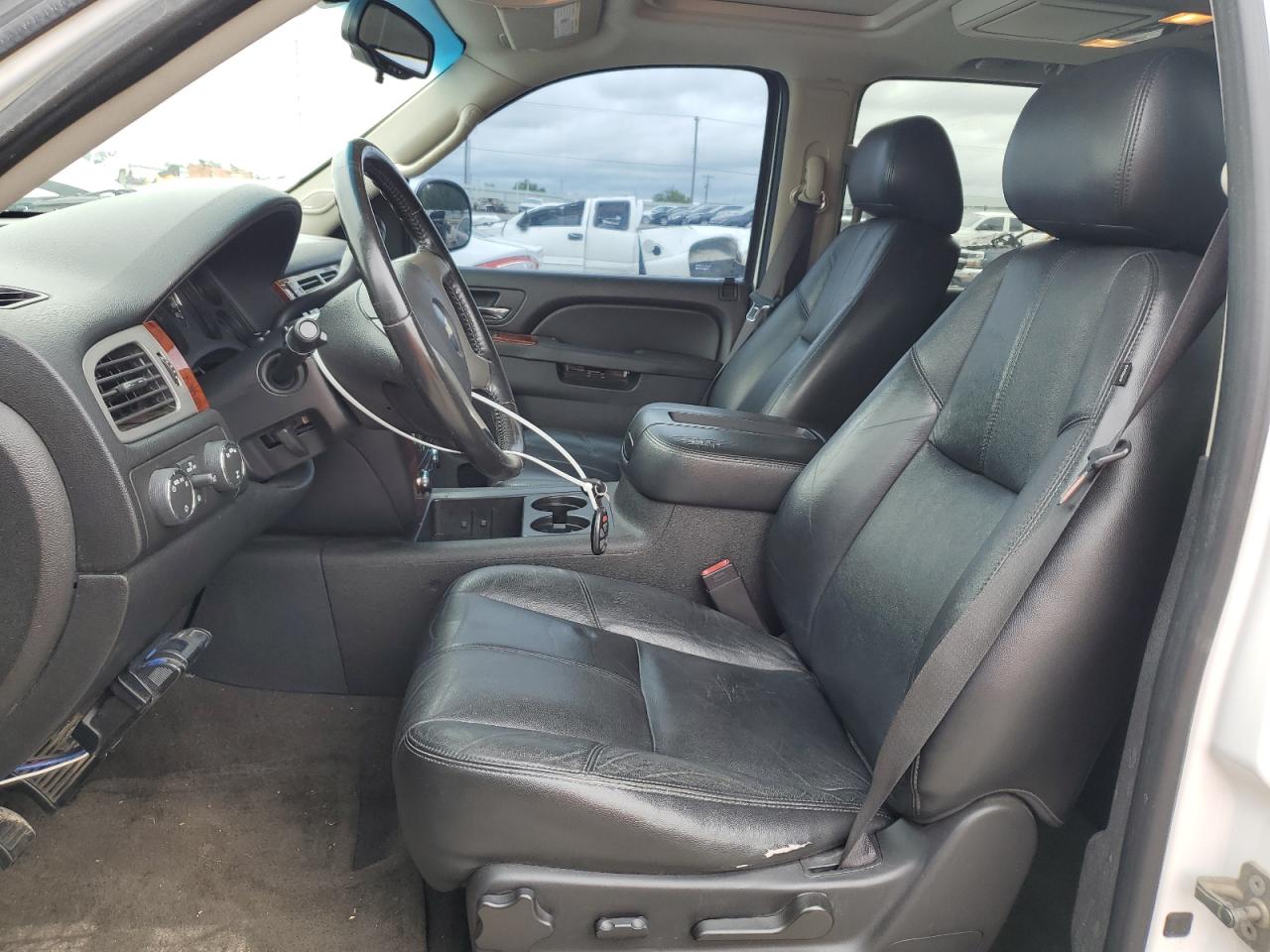 CHEVROLET SUBURBAN K1500 LT