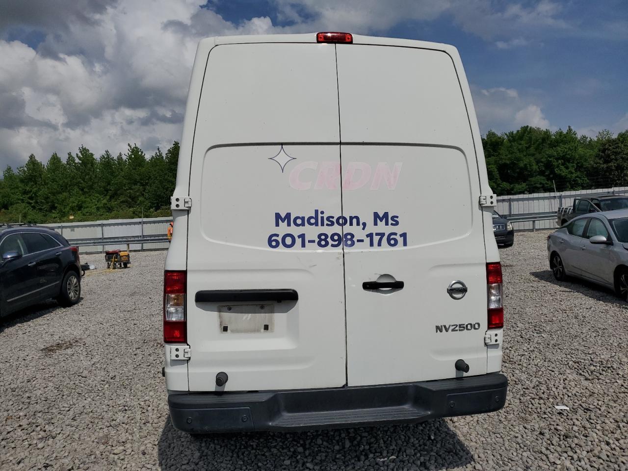 NISSAN NV2500 2500 S