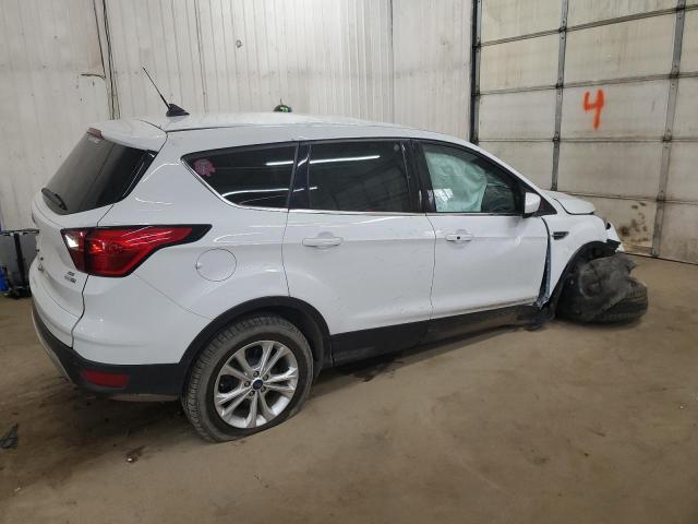 Vin: 1fmcu9gd0kub81364, lot: 52230775, ford escape se 20193