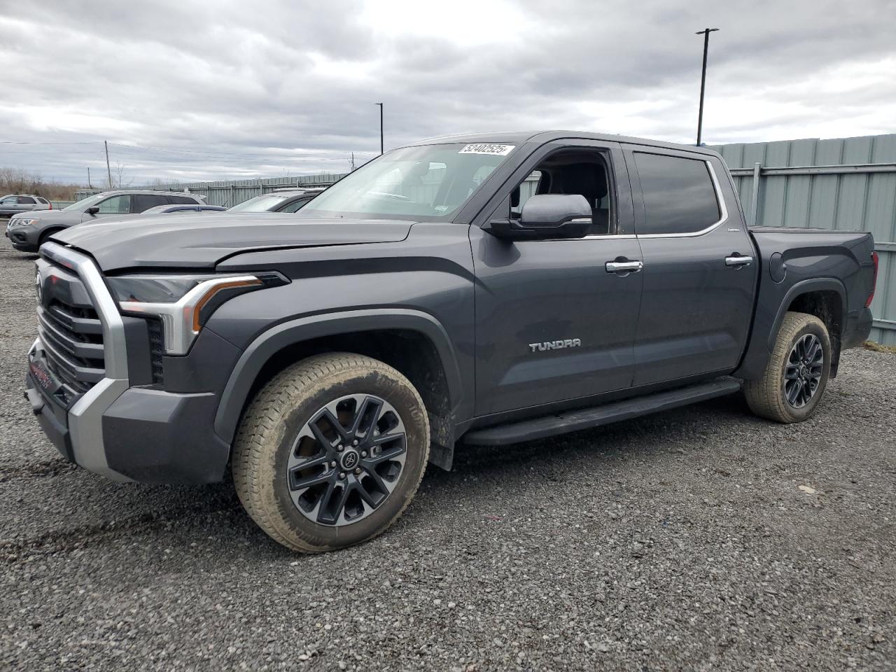 TOYOTA TUNDRA CREWMAX LIMITED