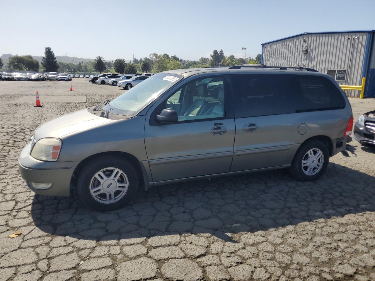  Salvage Ford Freestar