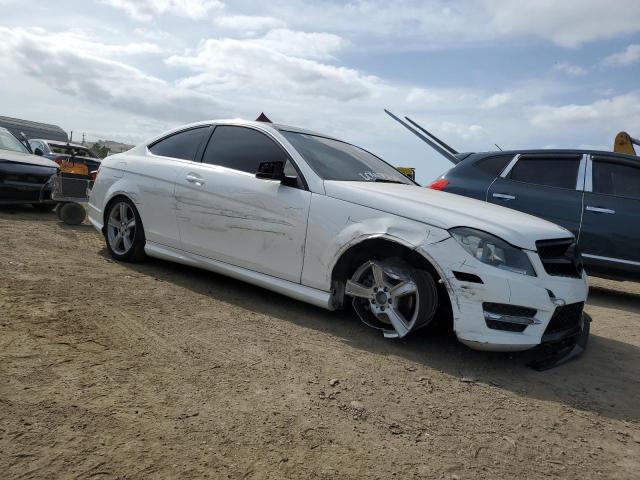 Vin: wddgj4hb5df990967, lot: 54532425, mercedes-benz c-class 250 20134