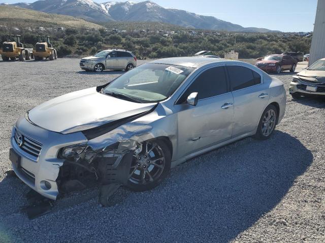 NISSAN MAXIMA S