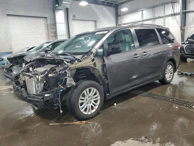 TOYOTA SIENNA XLE