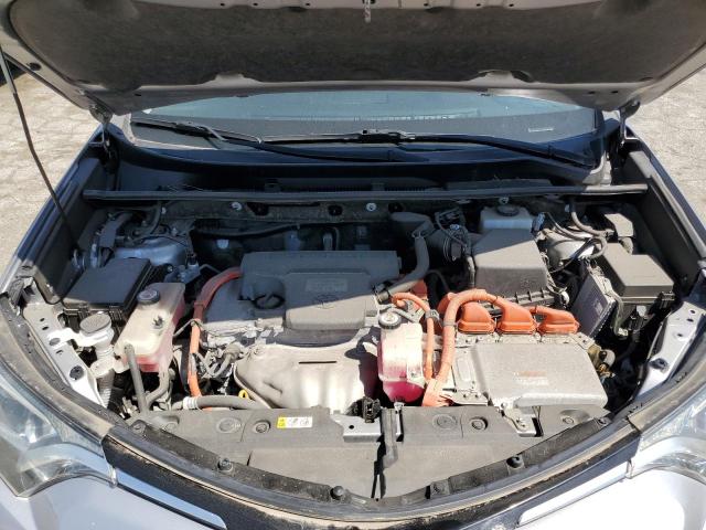 2018 TOYOTA RAV4 HV LE JTMRJREVXJD252457