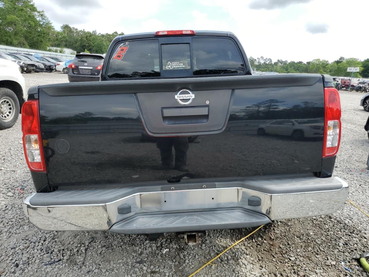 NISSAN FRONTIER S