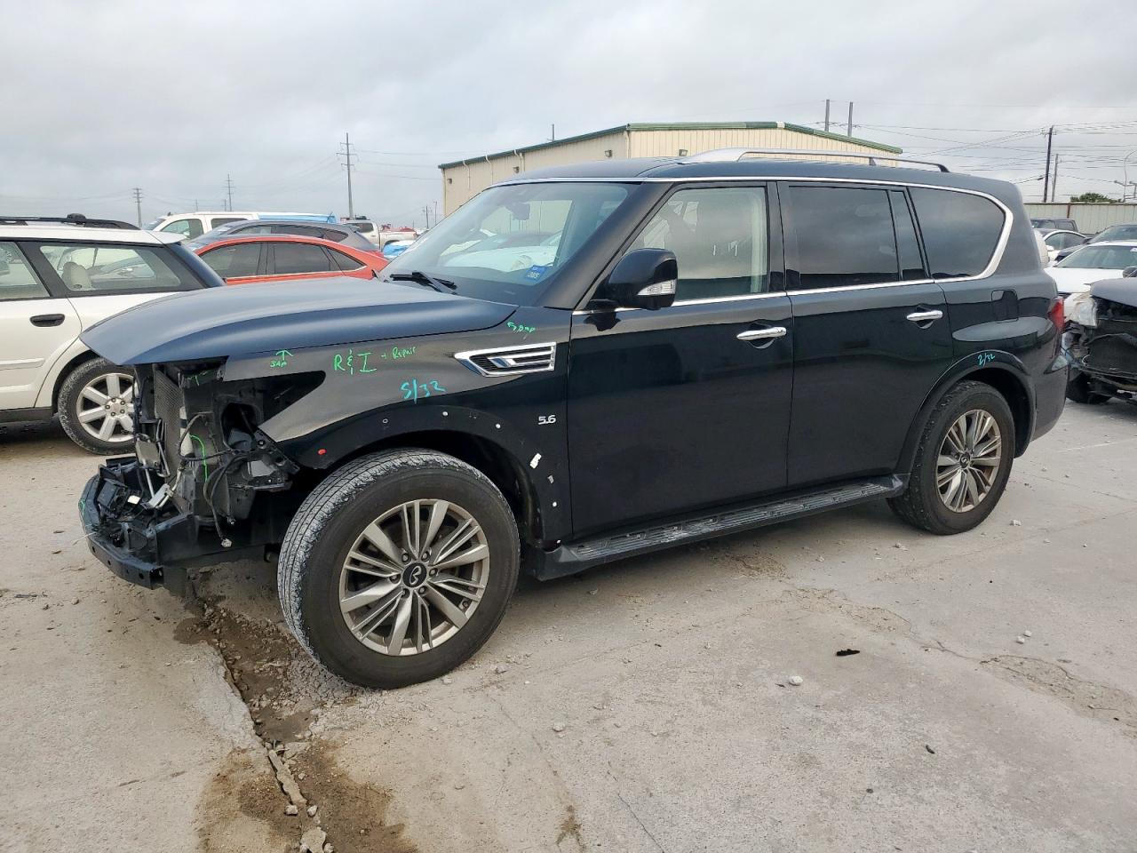 INFINITI QX80 LUXE