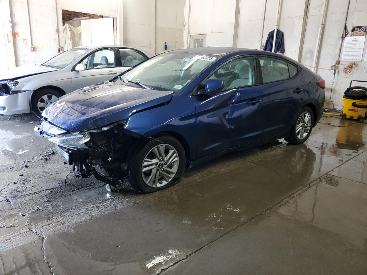 HYUNDAI ELANTRA SEL