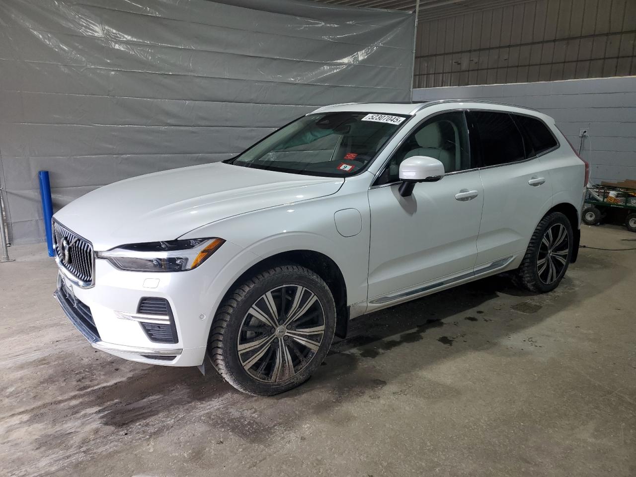 VOLVO XC60 PLUS
