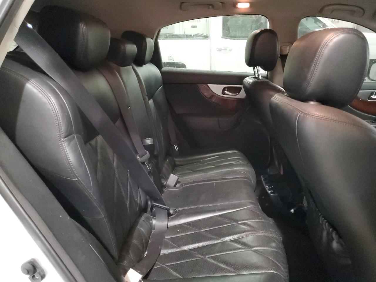 INFINITI FX35