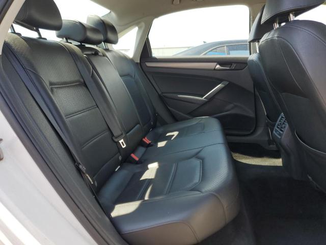 2015 VOLKSWAGEN PASSAT SE - 1VWBT7A32FC054695