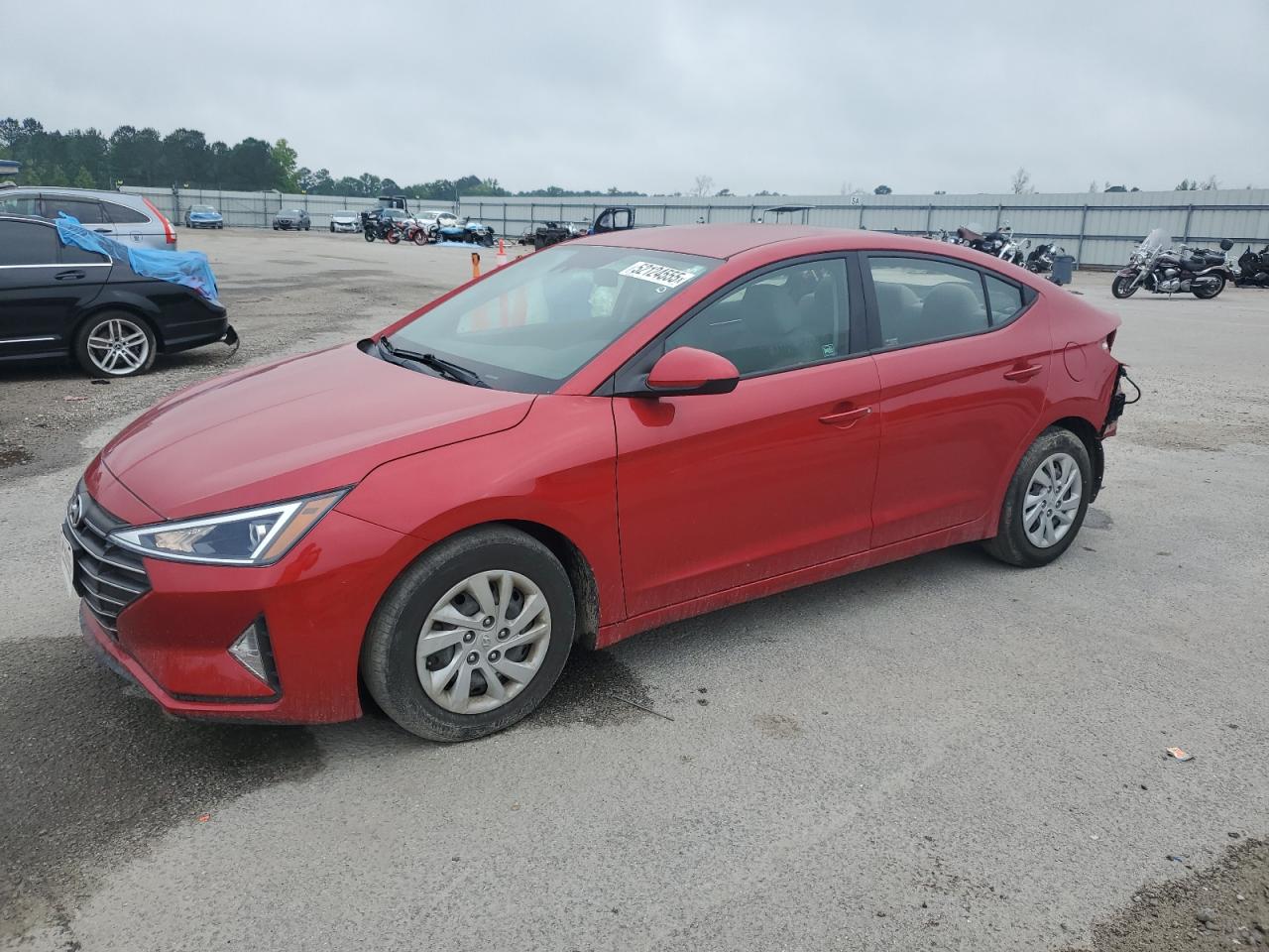HYUNDAI ELANTRA SE