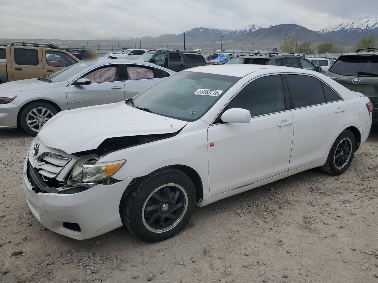 TOYOTA CAMRY BASE