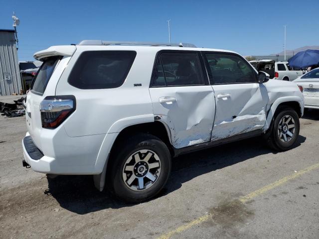 2018 TOYOTA 4RUNNER SR - JTEBU5JR4J5540720