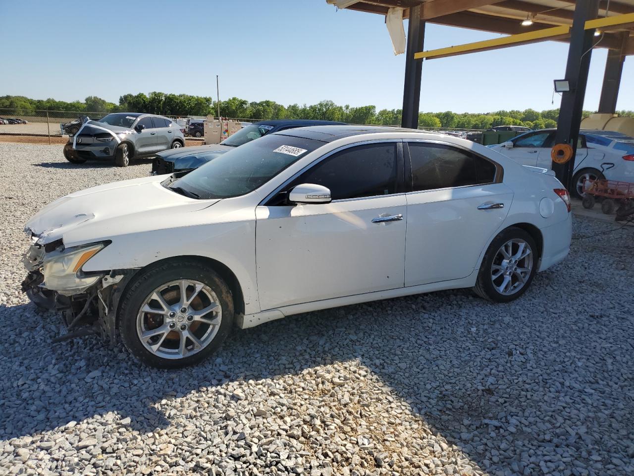 NISSAN MAXIMA S