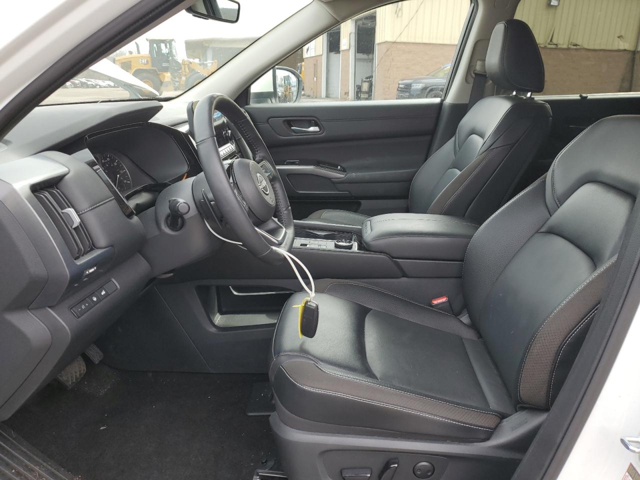 NISSAN PATHFINDER SL