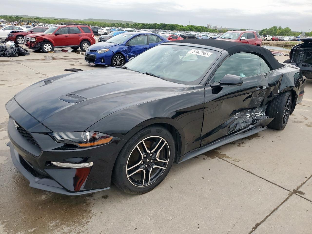 FORD MUSTANG