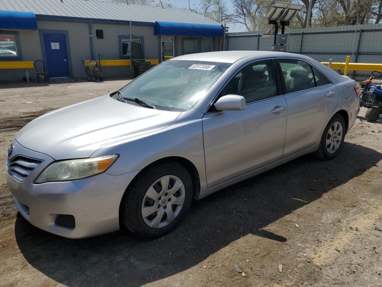 TOYOTA CAMRY BASE