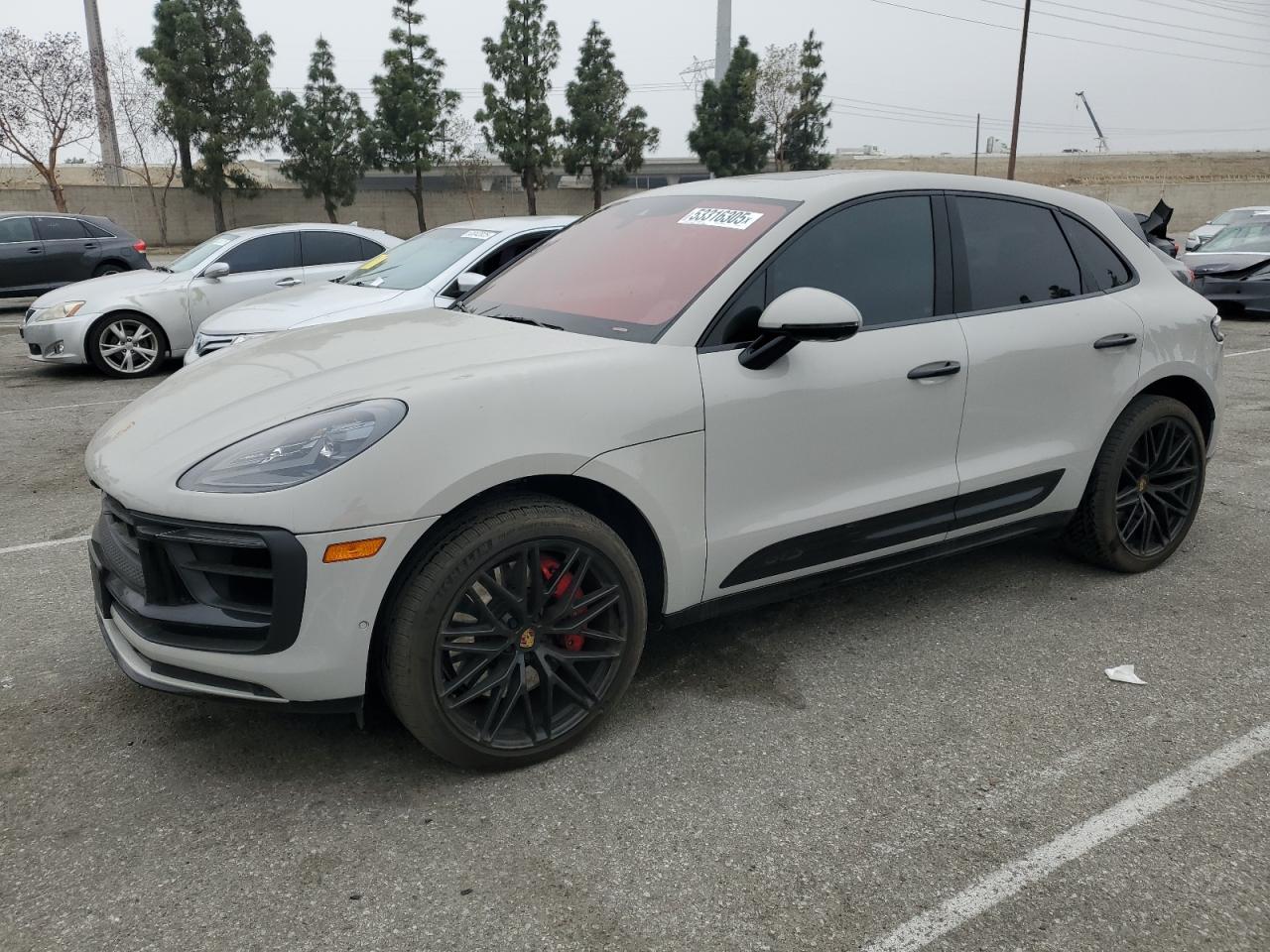 PORSCHE MACAN GTS