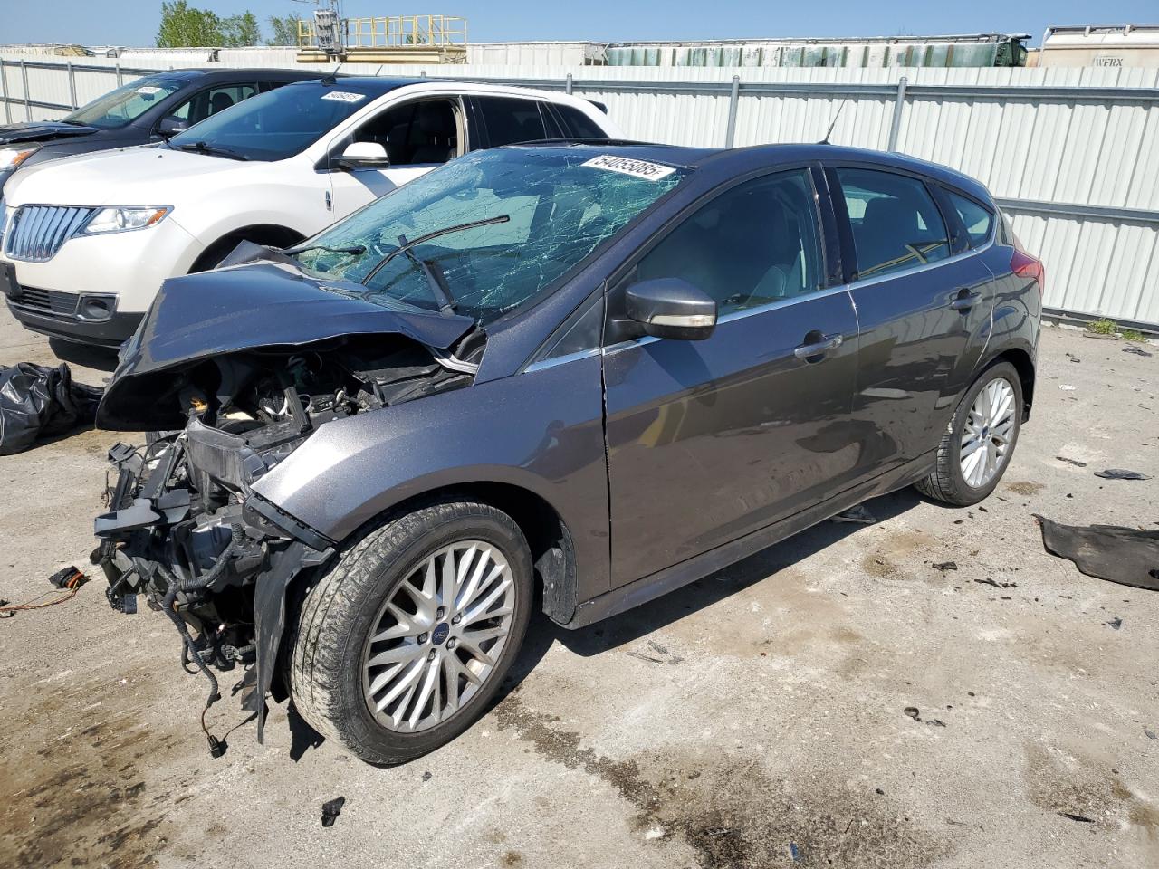 FORD FOCUS TITANIUM