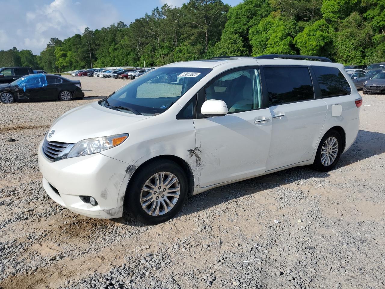 TOYOTA SIENNA XLE