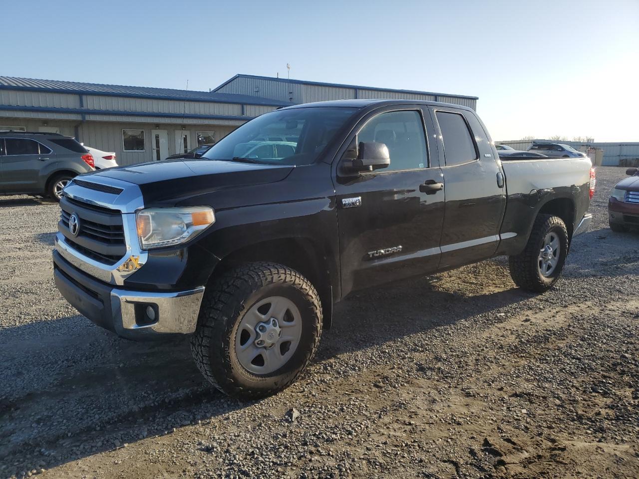 TOYOTA TUNDRA DOUBLE CAB SR