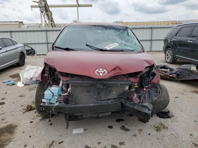 2017 TOYOTA SIENNA SE 5TDXZ3DC5HS858275